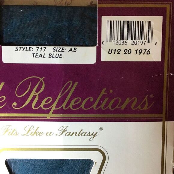 Hanes Silk reflection pantyhose. Teal blue size AB - Picture 3 of 5
